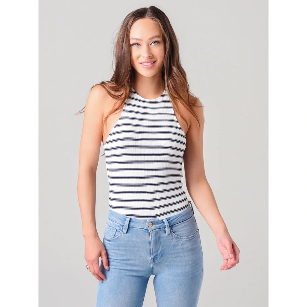 Frame Racerback Keyhole Tank - Picture 3 of 12